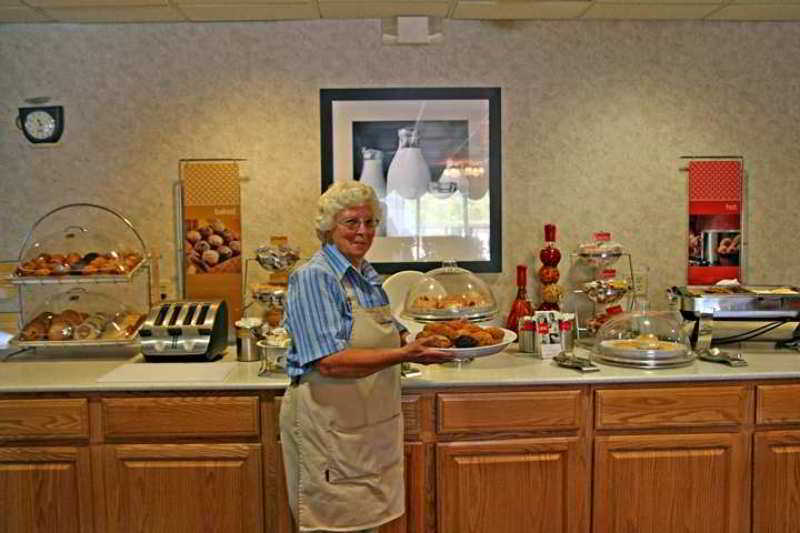 Hampton Inn Ft. Chiswell-Max Meadows Restaurant foto